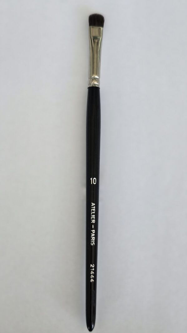 Small eyeshadow applicator brush
