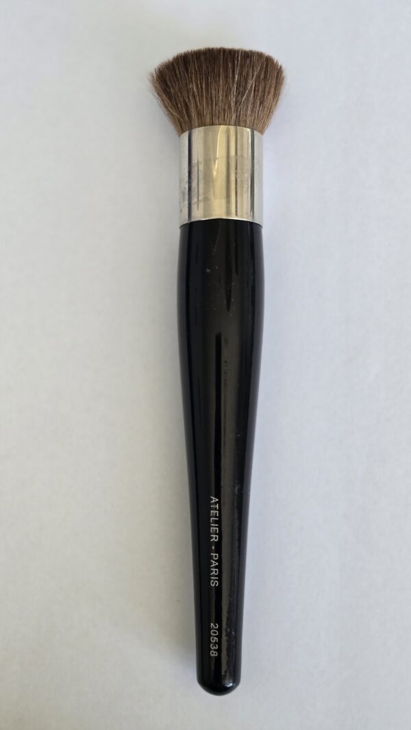 Medium kabuki brush
