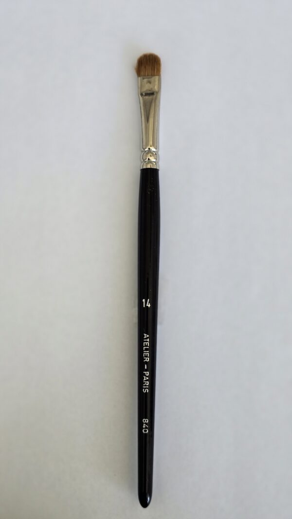 small flat eye brush